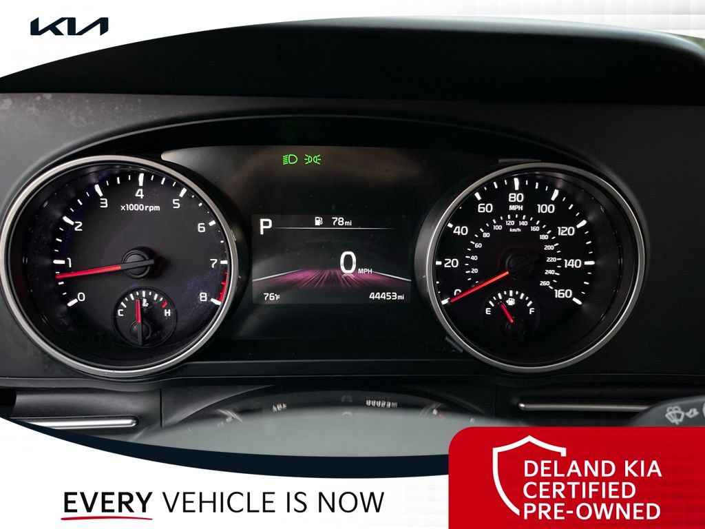 Used 2023 Kia Carnival Van
