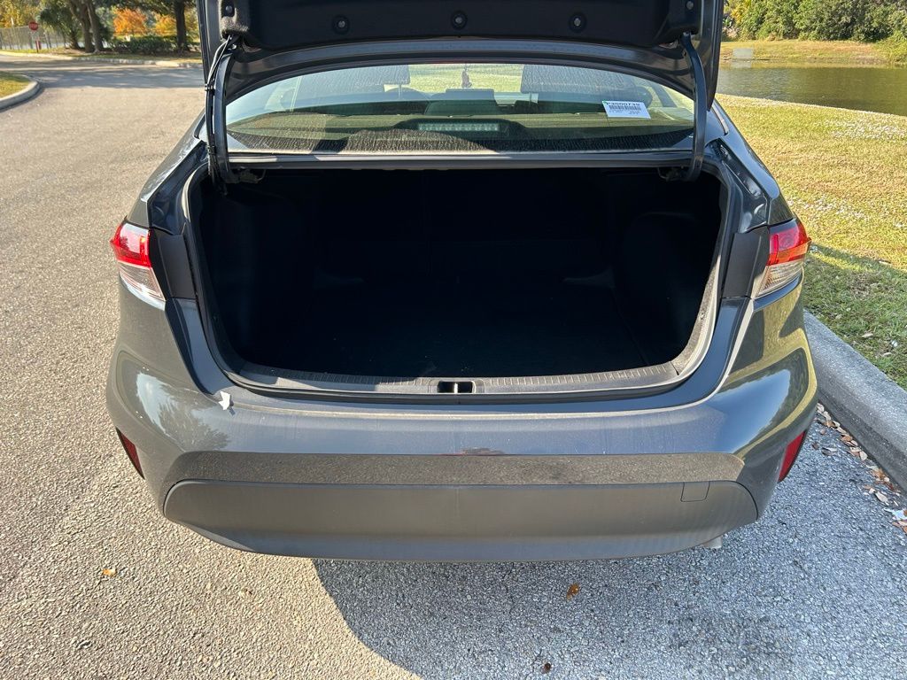 Thumbnail: 2023 Toyota Corolla - 10