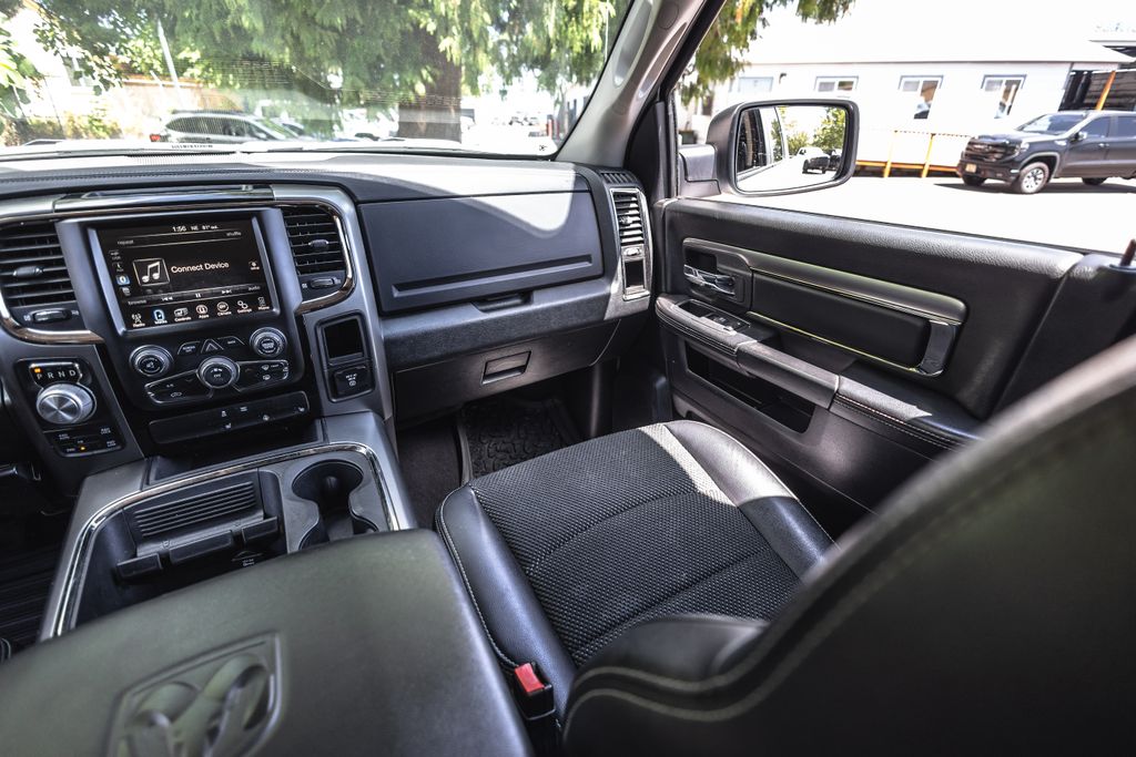 2016 Ram 1500 Sport thumbnail 23