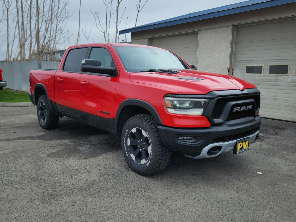 Flame Red Clearcoat 2019 RAM 1500 Rebel Crew Cab 4WD Pickup Truck Four-Wheel Drive 8-Speed Automatic