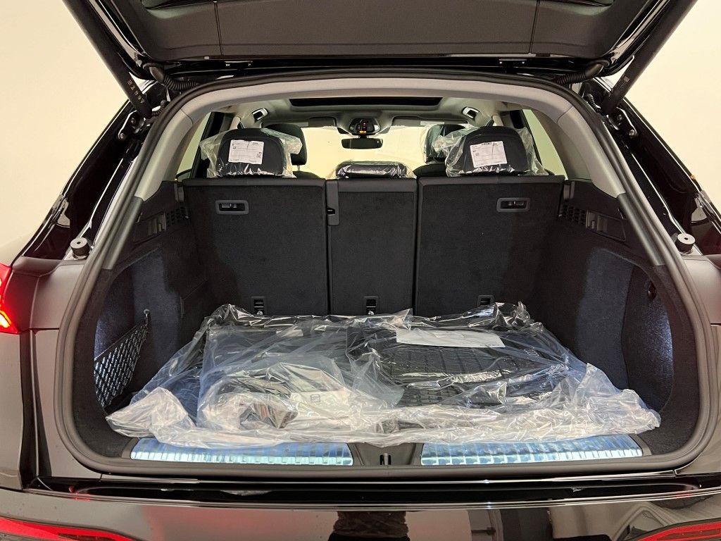 Thumbnail: 2025 Audi Q5 - 9