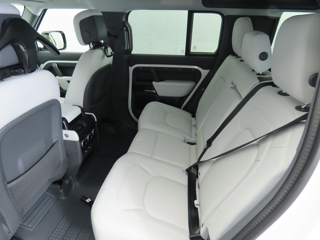 Thumbnail: 2025 Land Rover Defender - 23