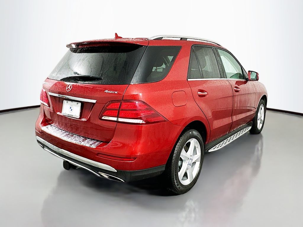 Thumbnail: 2017 Mercedes-Benz GLE - 5
