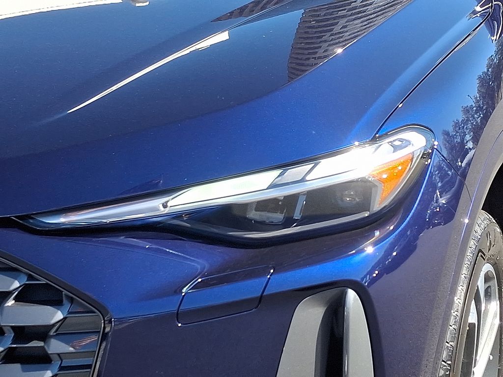 Thumbnail: 2025 Audi Q5 - 6