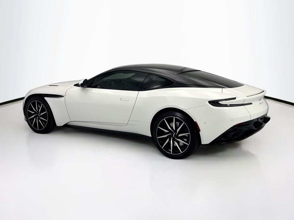 Thumbnail: 2018 Aston Martin DB11 - 7