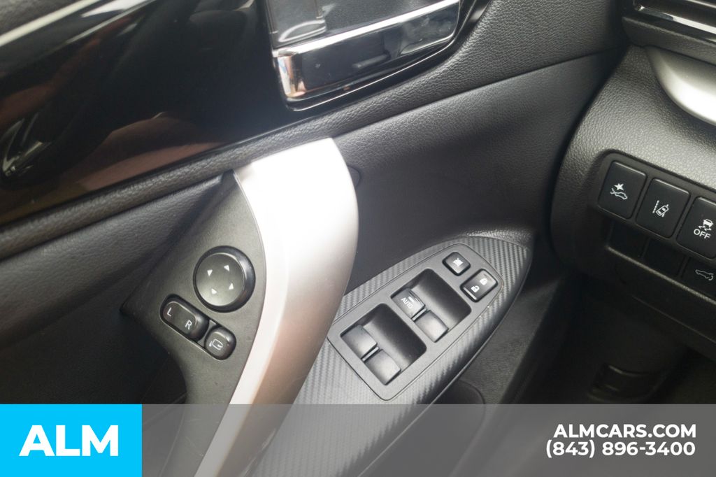 Used 2024 Blue Mitsubishi SE image 35