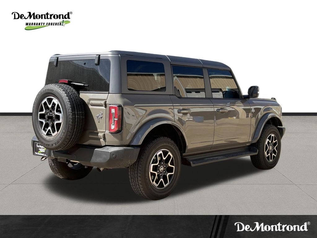 Used 2025 Gray Ford Outer Banks image 5