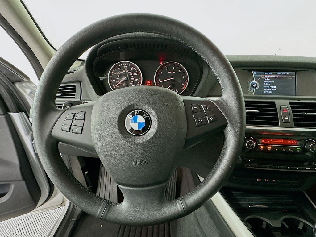 Thumbnail: 2013 BMW X5 - 11
