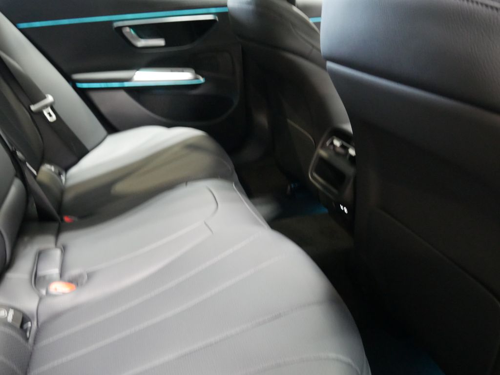 Thumbnail: 2026 Mercedes-Benz E-Class - 32