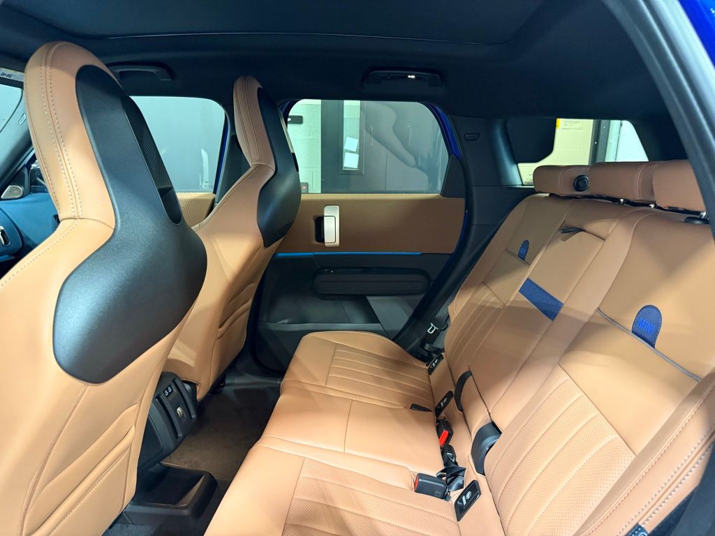 Thumbnail: 2025 MINI Cooper Countryman - 21