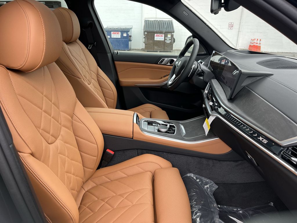 Thumbnail: 2026 BMW X5 - 25