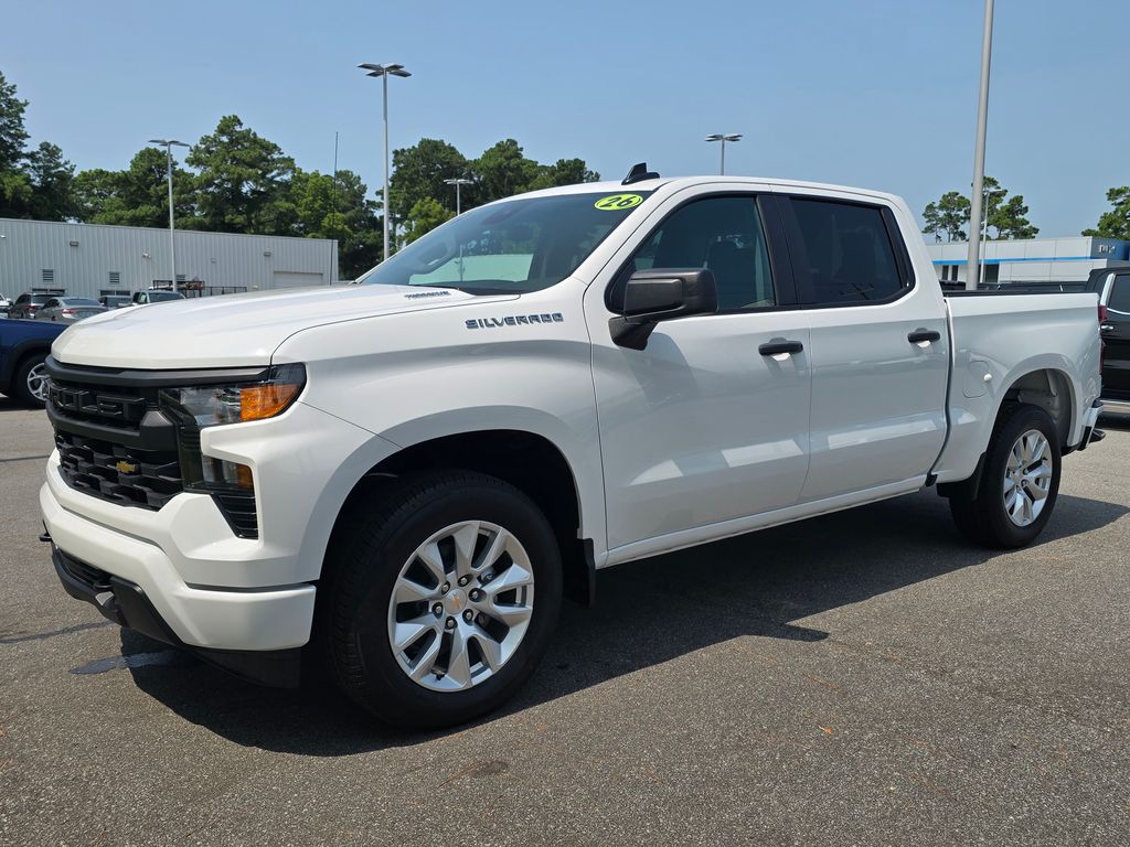 2026 Chevrolet Silverado 1500 Custom Crew Cab RWD