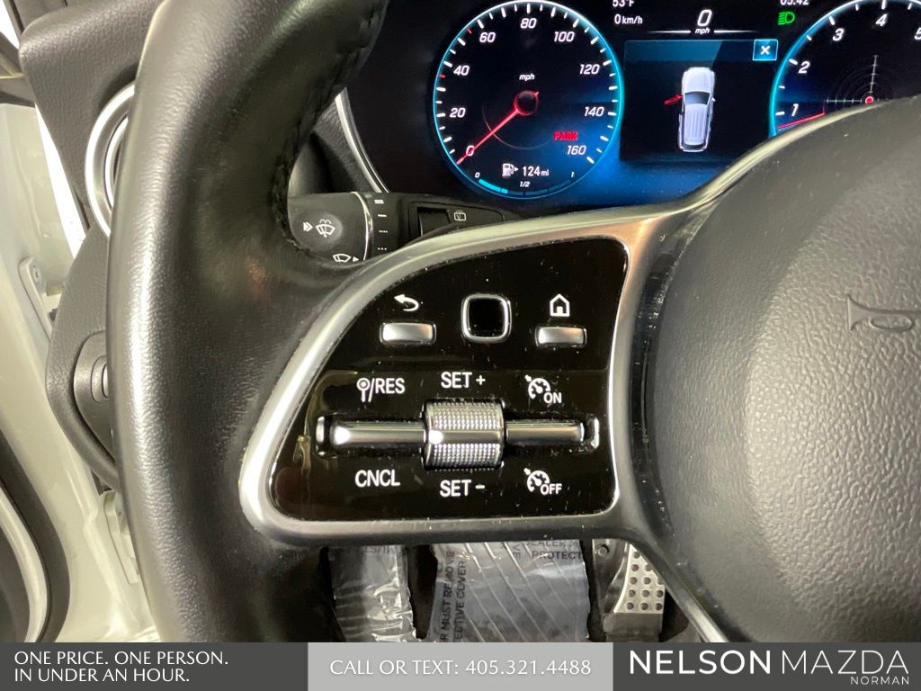 Used 2022 White Mercedes-Benz GLC 300 image 41