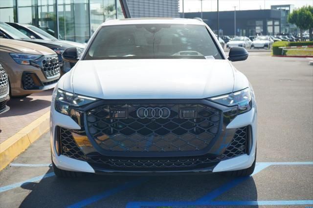Thumbnail: 2025 Audi RS Q8 - 5