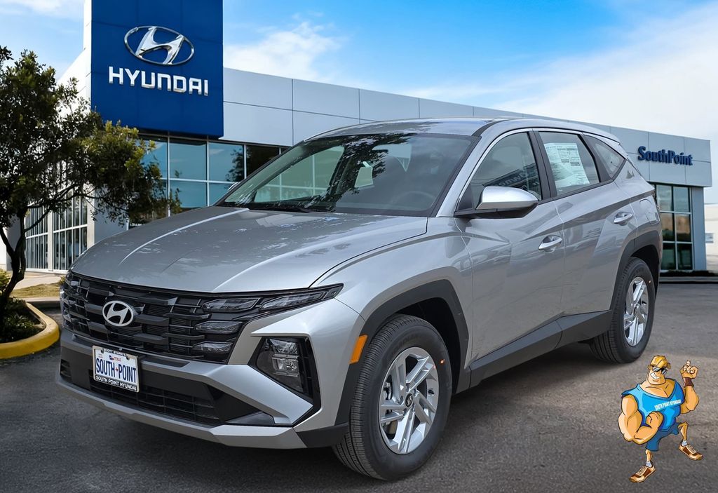 Shimmering Silver 2026 Hyundai Tucson SUV / Crossover Front-Wheel Drive 8-Speed Automatic