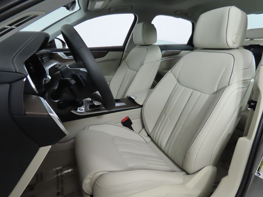 Thumbnail: 2025 Audi A6 - 32