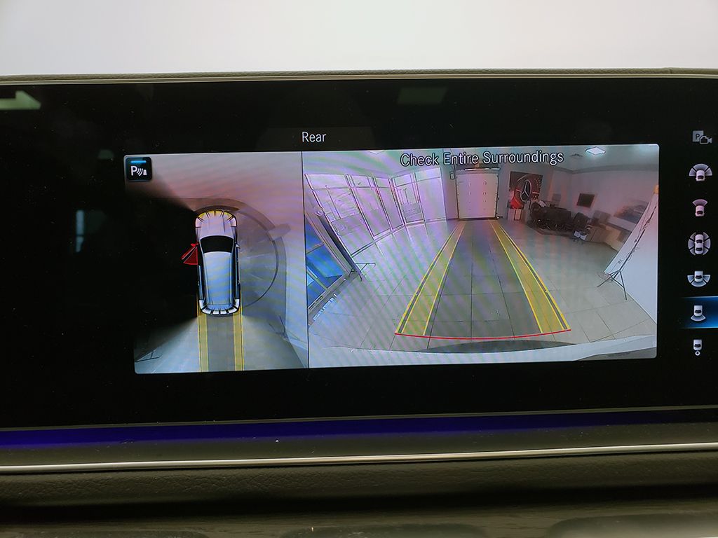 Thumbnail: 2023 Mercedes-Benz GLS - 18