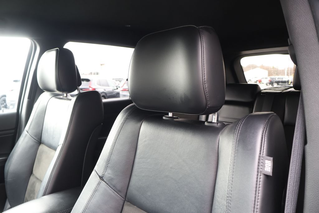 Thumbnail: 2019 Jeep Grand Cherokee - 30