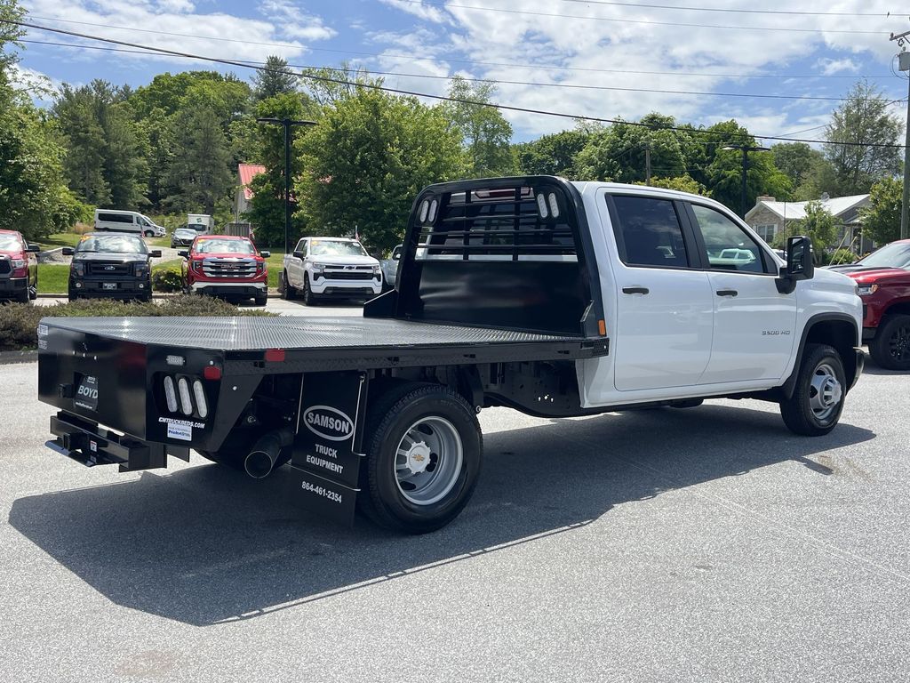 2025 Chevrolet Silverado 3500HD Work Truck photo