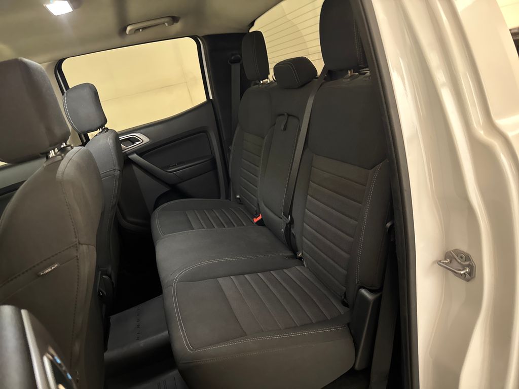 Used 2021 White Ford XLT image 28