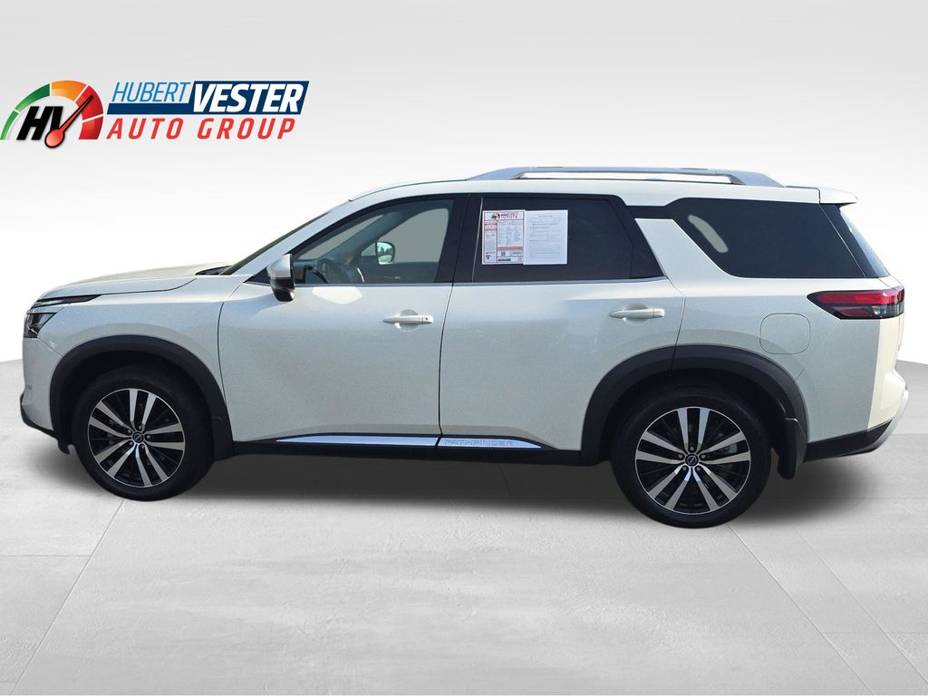 2024 Nissan Pathfinder Platinum FWD