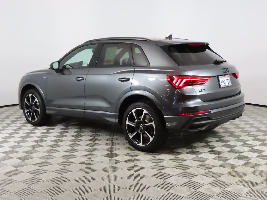 Thumbnail: 2025 Audi Q3 - 3