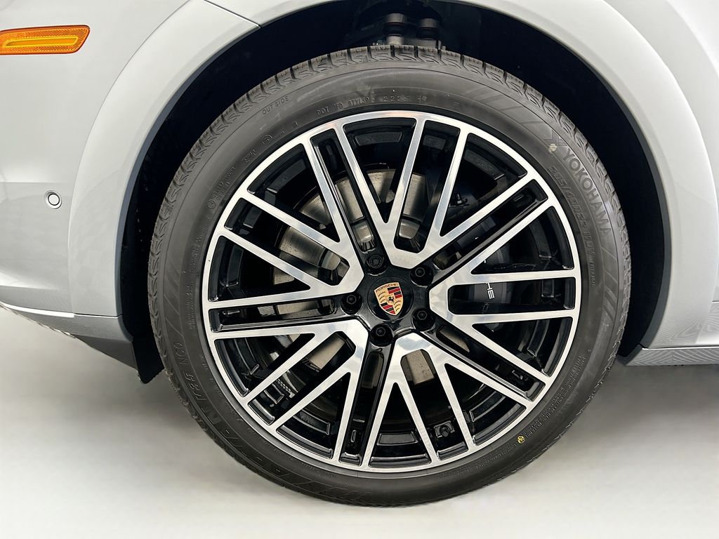 Thumbnail: 2026 Porsche Cayenne - 31