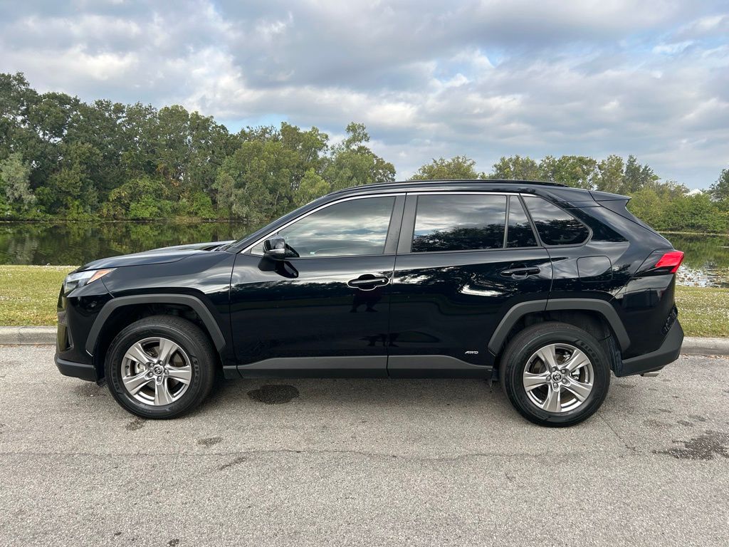 Thumbnail: 2025 Toyota RAV4 - 2