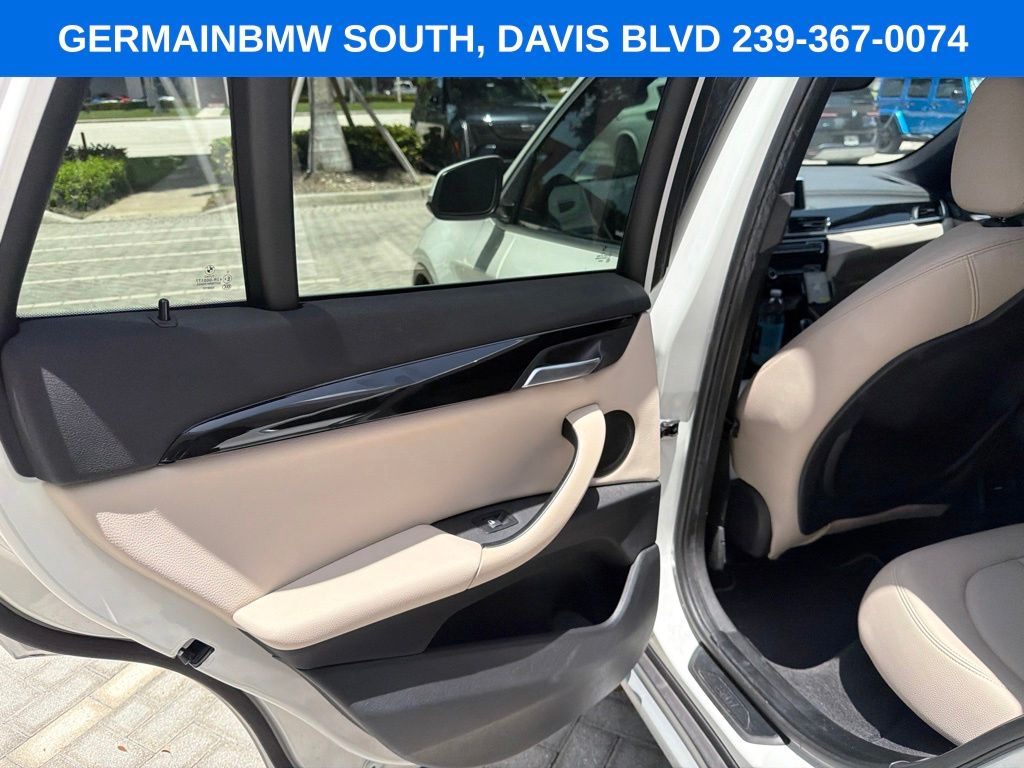 Used 2021 White BMW sDrive28i image 21