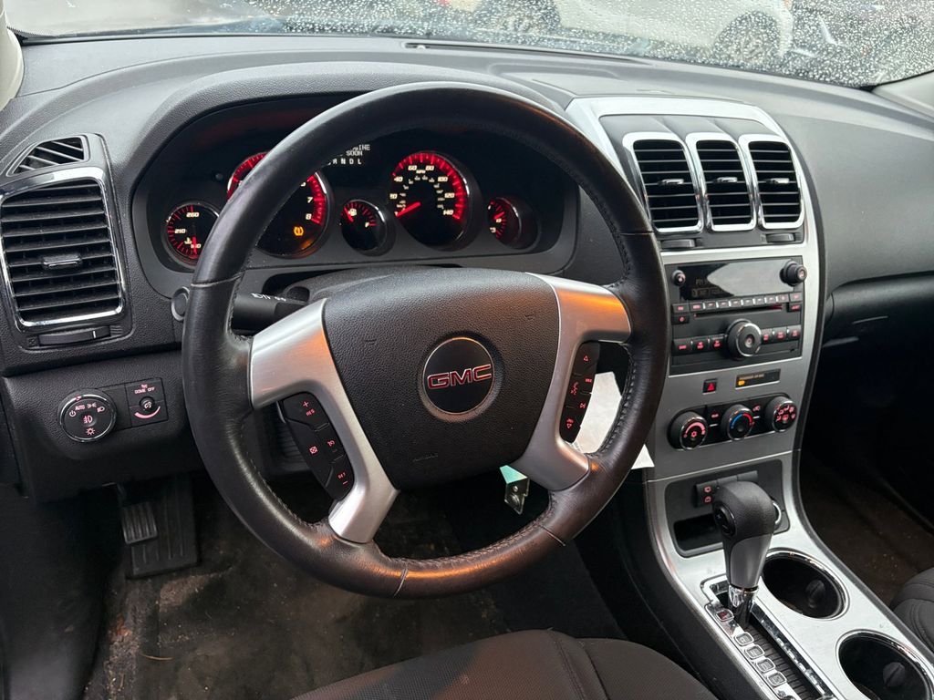 2009 GMC Acadia SLE-1 9