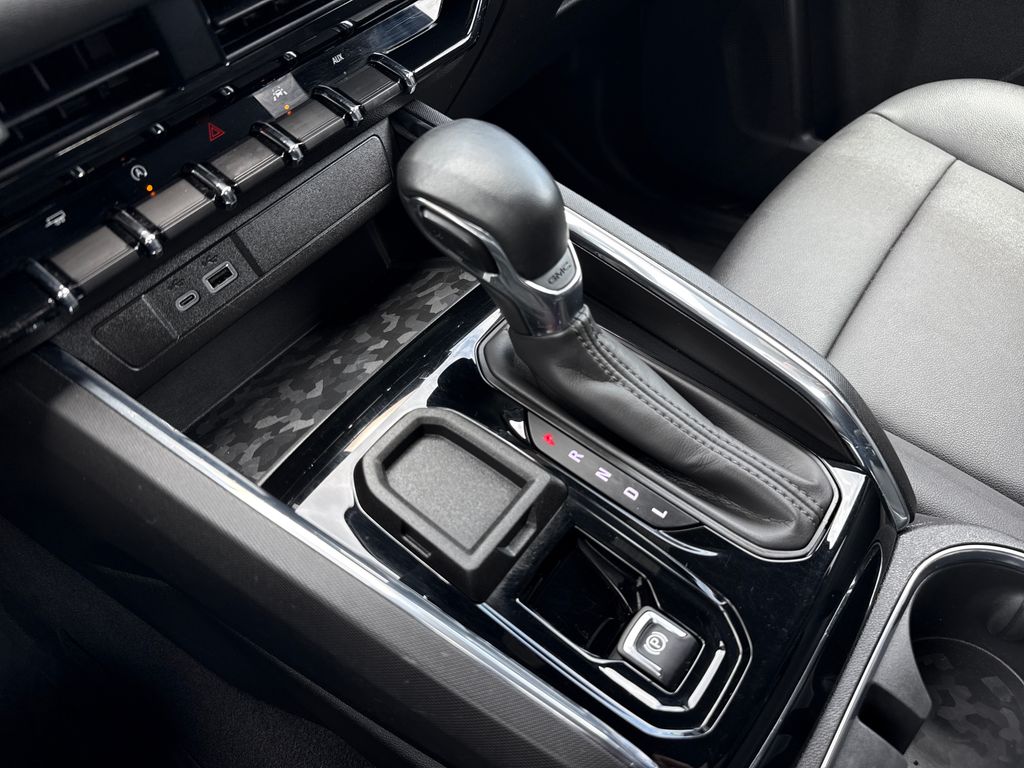 2023 Summit White GMC Canyon Elevation RWD Truck
