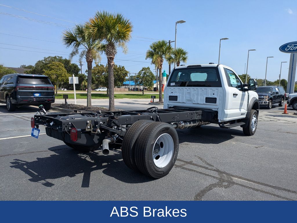 2025 Ford F-600 Chassis XL