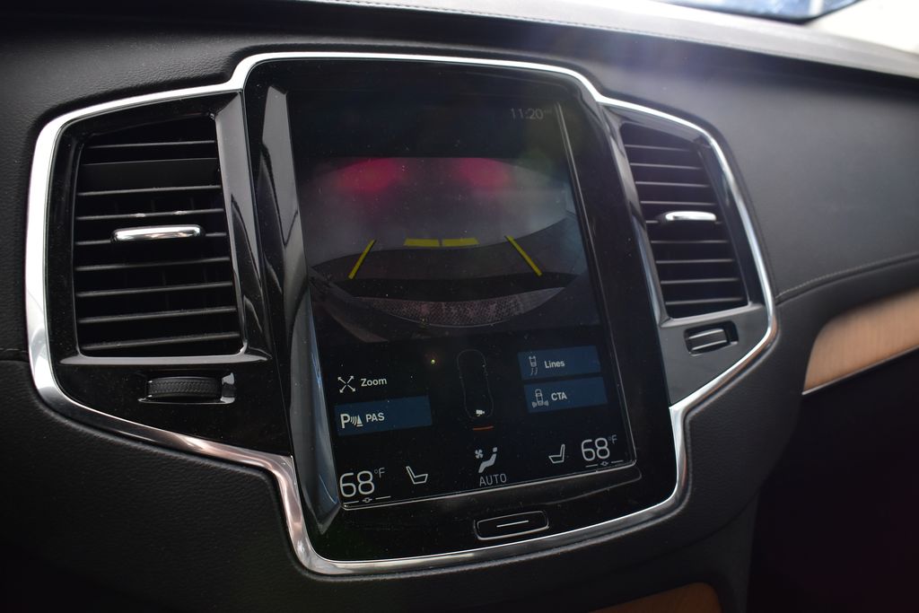 Thumbnail: 2020 Volvo XC90 - 18
