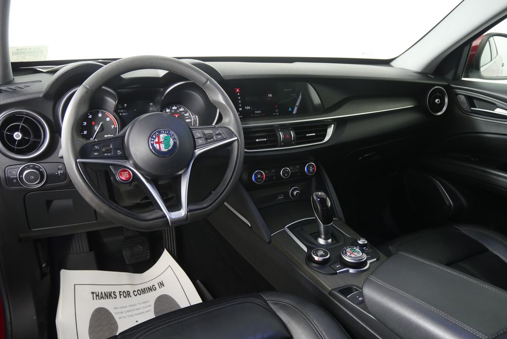 Thumbnail: 2018 Alfa Romeo Stelvio - 18
