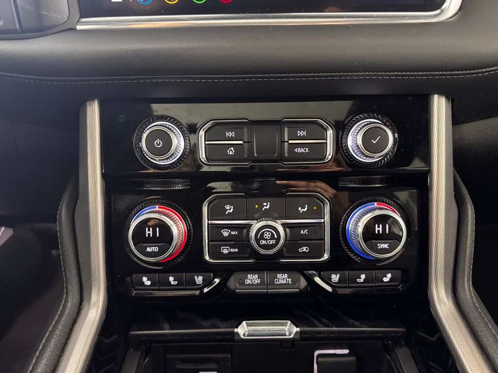 Used 2021 Black GMC Denali image 16