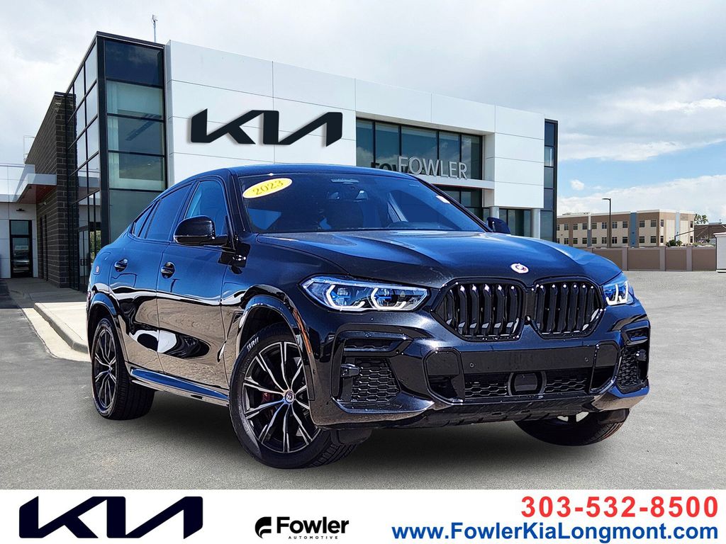2023 BMW X6 M50i AWD