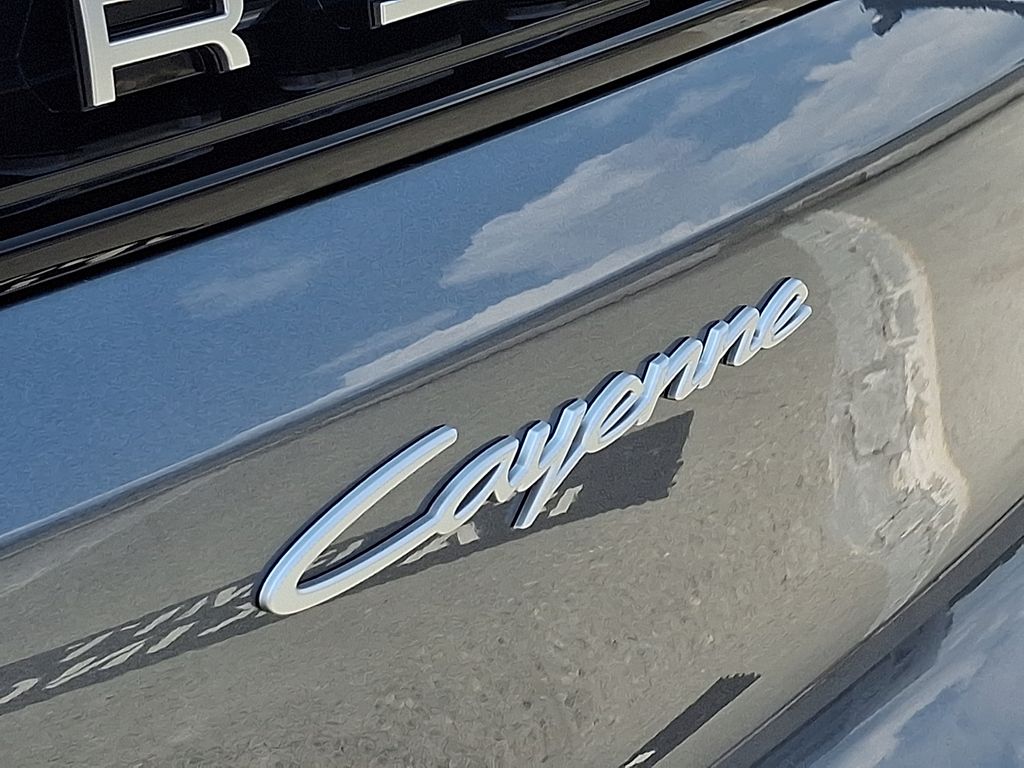 Thumbnail: 2026 Porsche Cayenne - 27