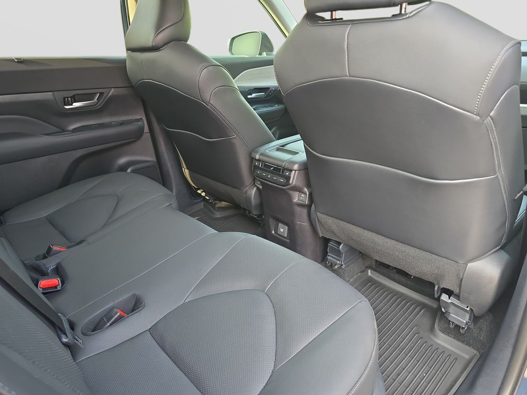Used 2025 Toyota Grand Highlander SUV