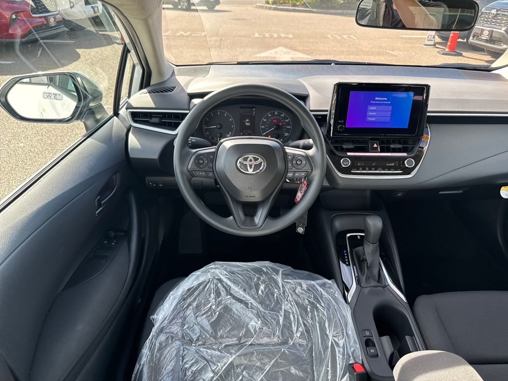 2025 Toyota Corolla LE photo 11
