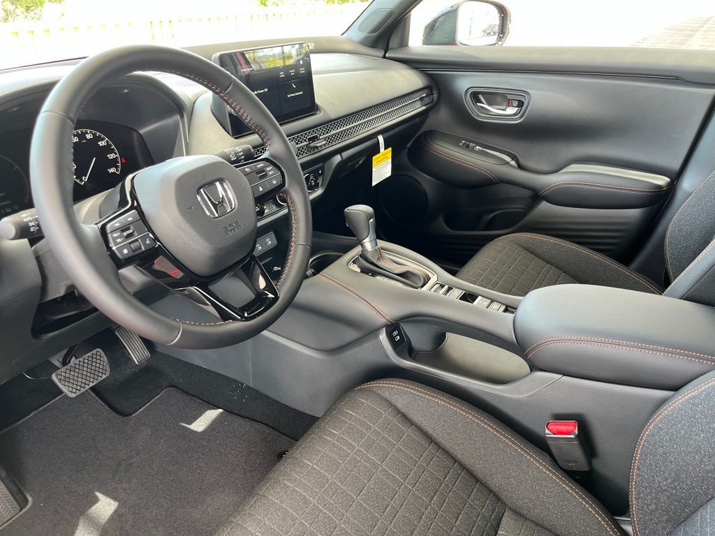 Thumbnail: 2027 Honda HR-V - 10