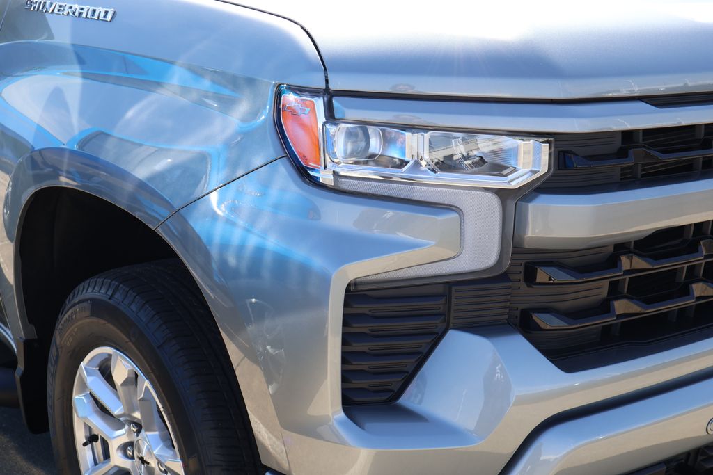 2025 Chevrolet Silverado 1500 RST 4
