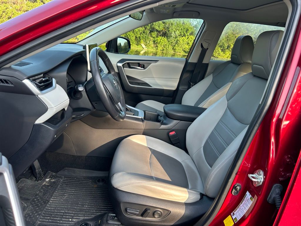 2023 Toyota RAV4 XLE Premium 14