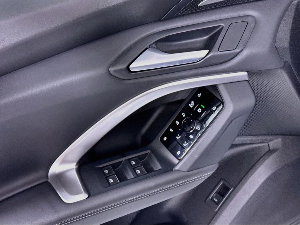 Thumbnail: 2026 Audi Q5 - 23
