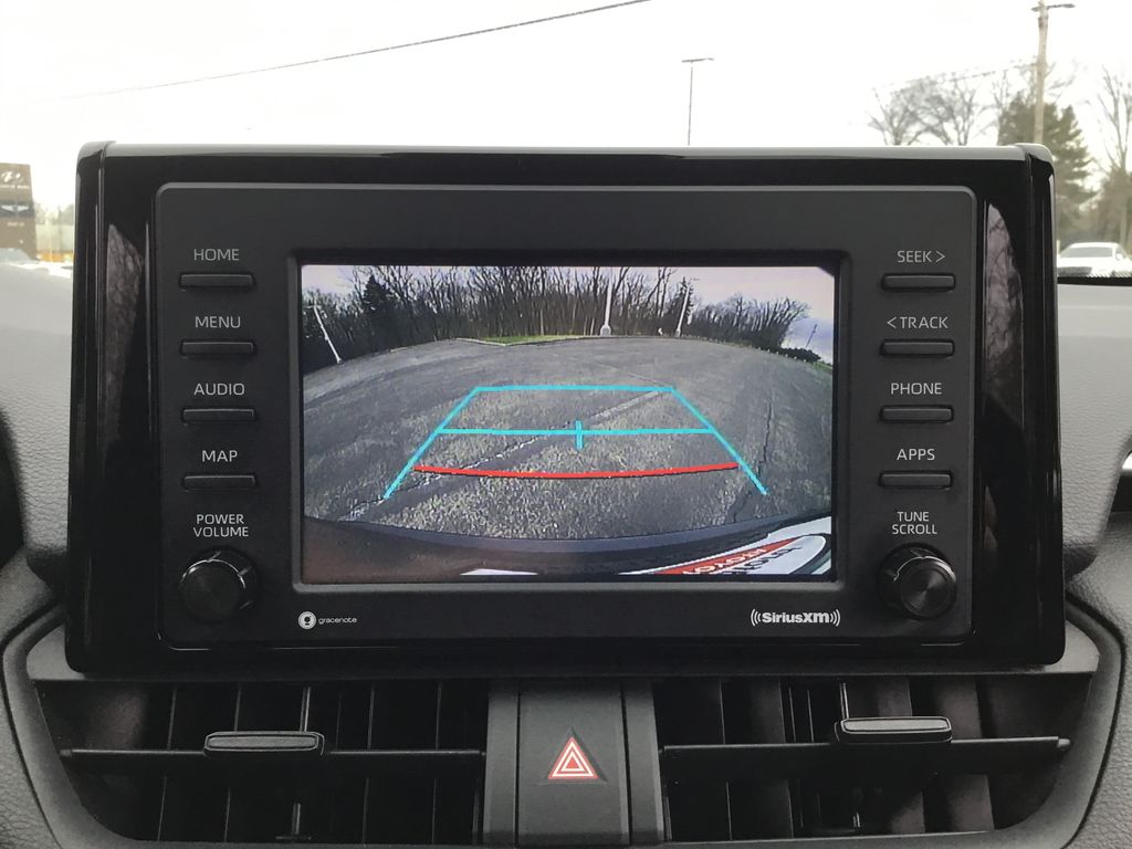 Thumbnail: 2021 Toyota RAV4 - 21