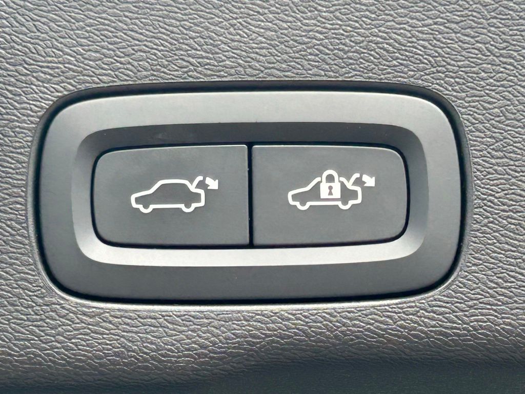 Used 2023 White Volvo B5 Plus Bright Theme image 54