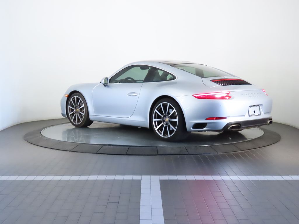 Thumbnail: 2017 Porsche 911 - 3