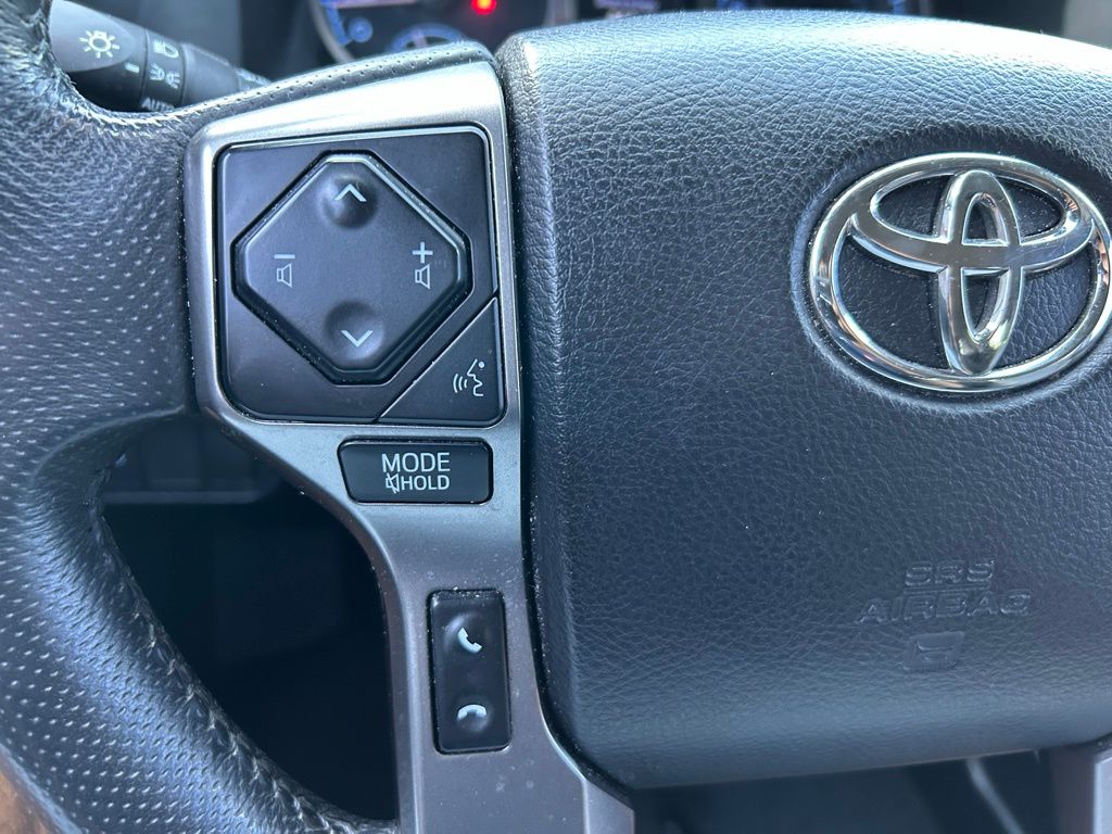 2021 Toyota Tacoma TRD Sport 25