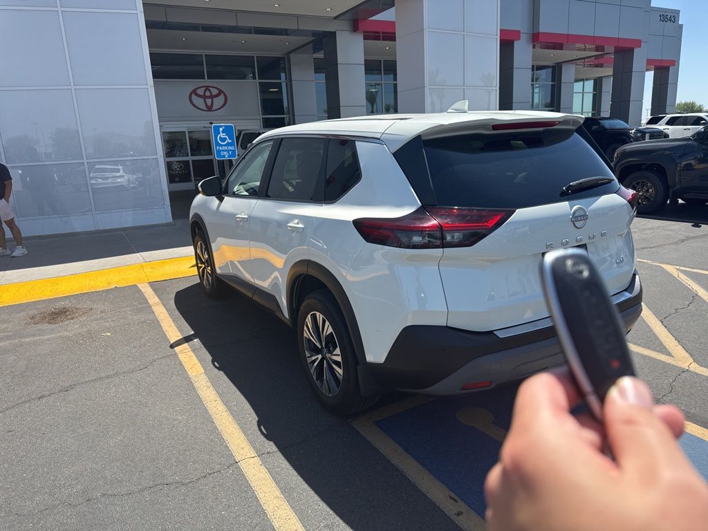 Thumbnail: 2023 Nissan Rogue - 7