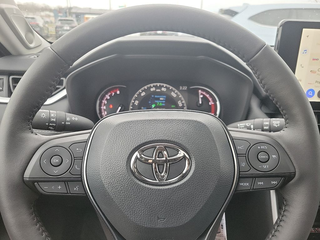 2025 Toyota RAV4 XLE Premium 11