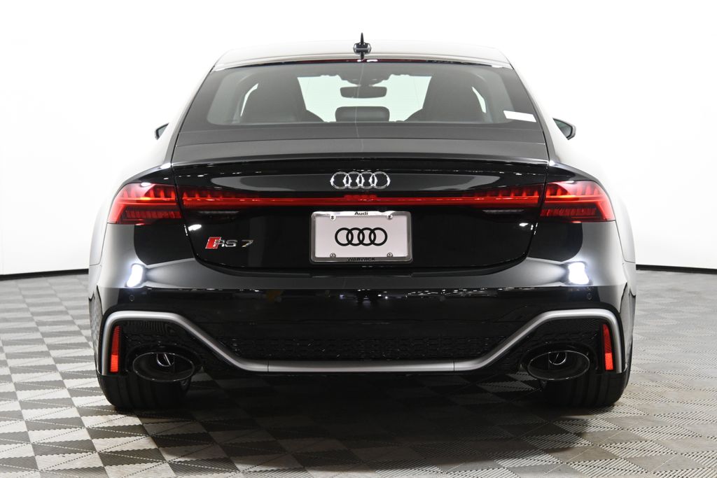 Thumbnail: 2026 Audi RS 7 - 6